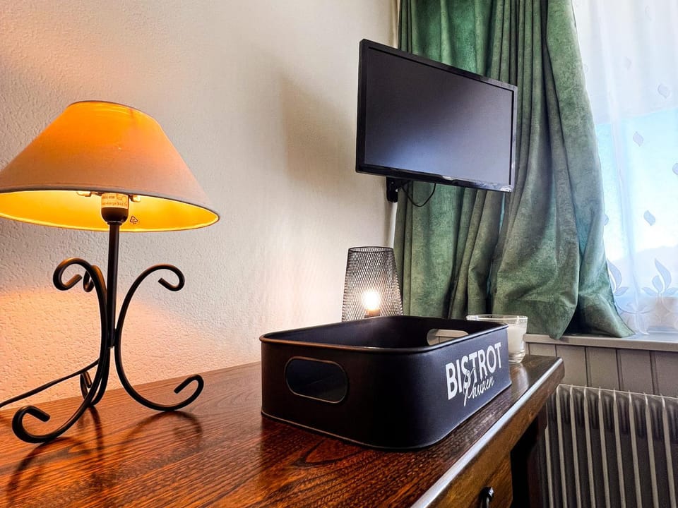 Studio cosy au pied des pistes à Super Besse - FR-1-814-157 Apartment in Besse-et-Saint-Anastaise