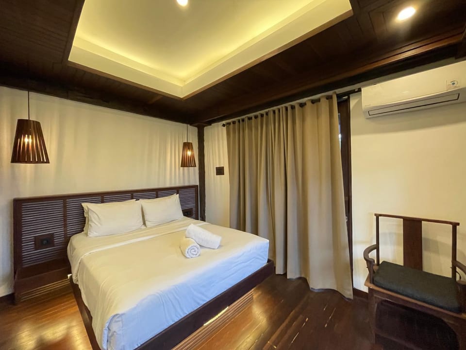 Villa Kayu Sungkai Villa in Kediri