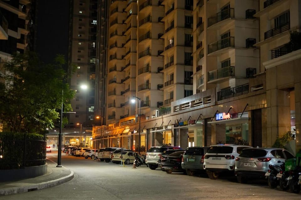 Stingga McKinley Aesthetic Studio in Venice Apartment in Makati