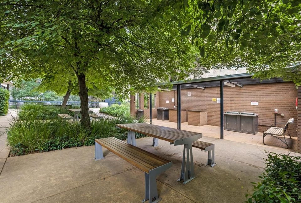 Studio Apartment near CBD, RMIT & Uni of Melbourne Apartment in Melbourne