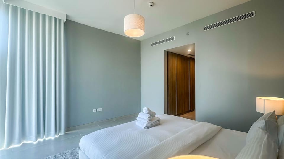 Bed, Bedroom, wardrobe, air conditioner