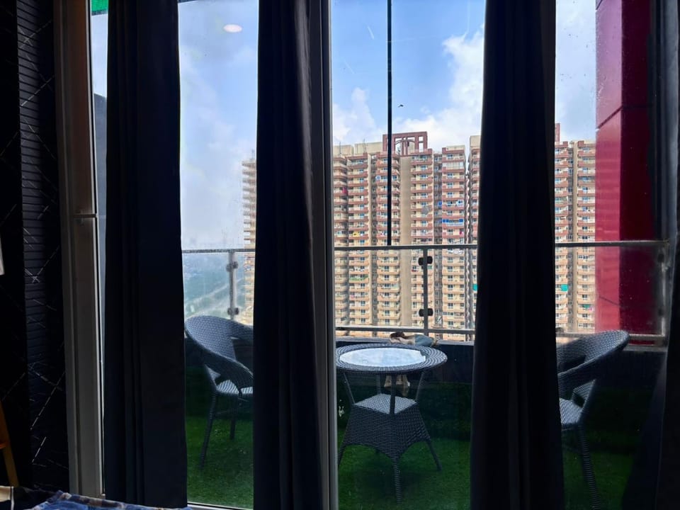 Zen studio Apartment in Noida