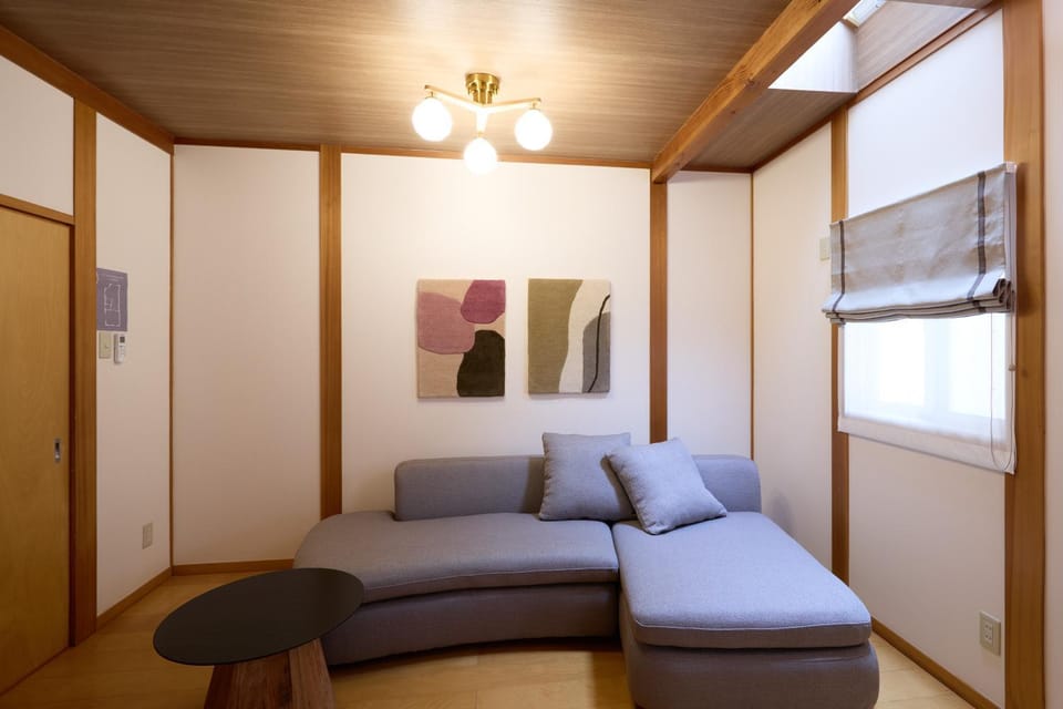 Bed, Living room, Bedroom