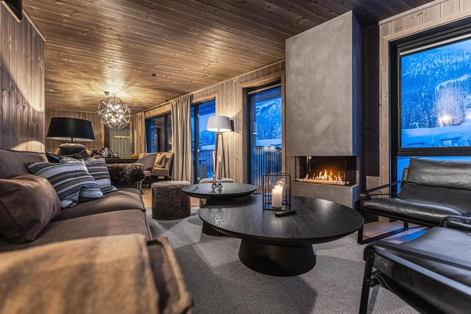 Living room, Seating area, fireplace