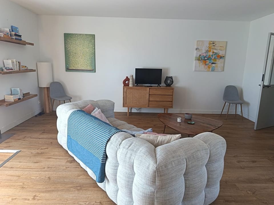 Maison avec grand jardin en centre ville Apartment in Centre-Val de Loire