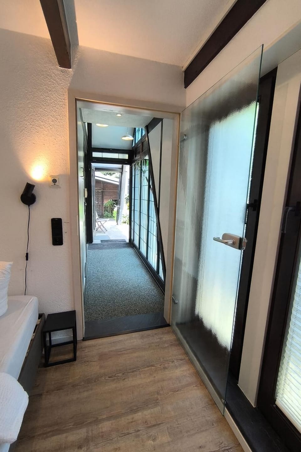 Facade/entrance, Photo of the whole room