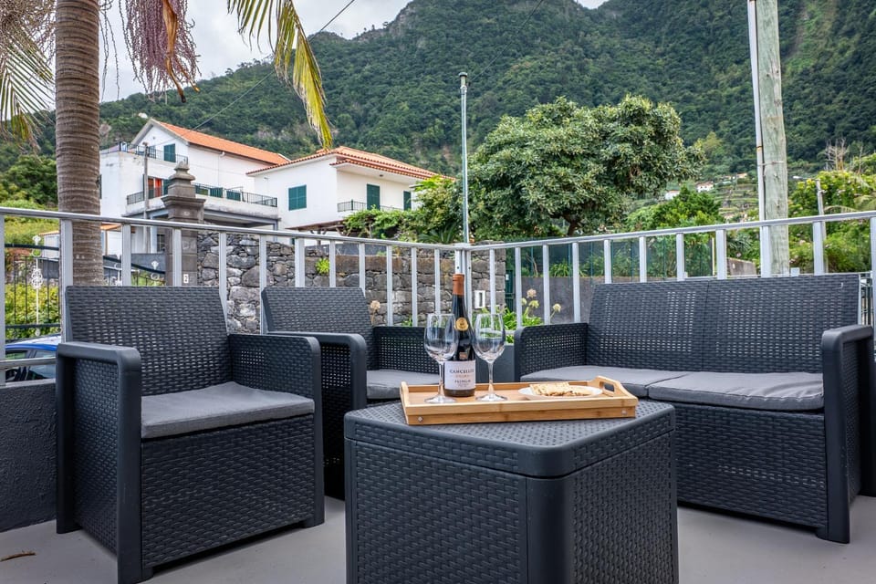 Patio, View (from property/room), Balcony/Terrace, Balcony/Terrace, Mountain view