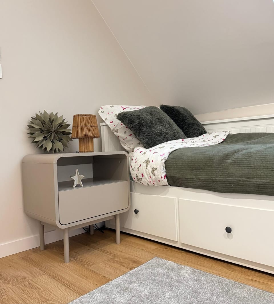 Other, Photo of the whole room