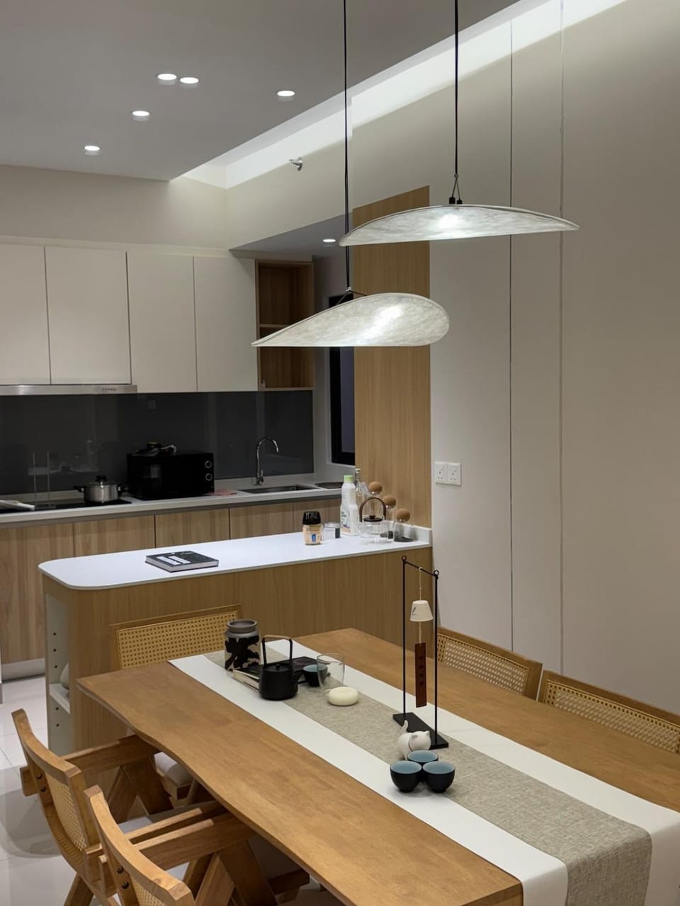 Kitchen or kitchenette, Dining area, minibar