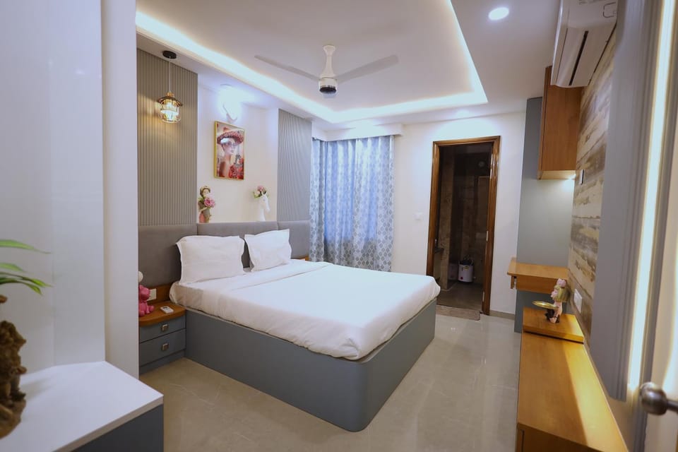 Bed, Photo of the whole room, Bedroom