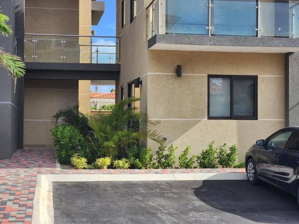 New! Cozy Condo 1 BR Gold Coast Aruba Apartment in Noord