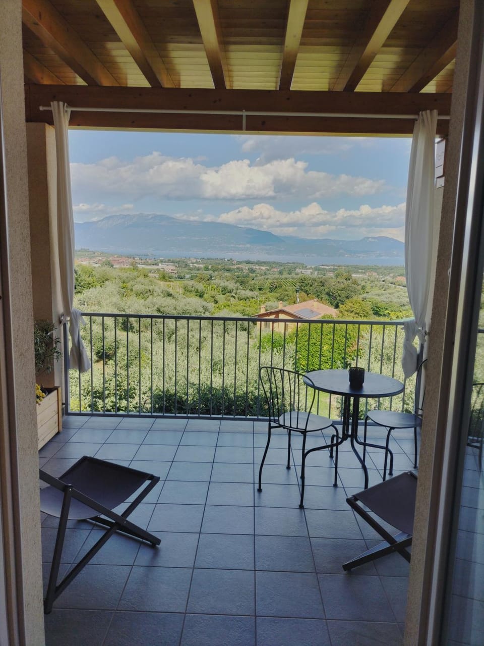 Natural landscape, View (from property/room), Balcony/Terrace