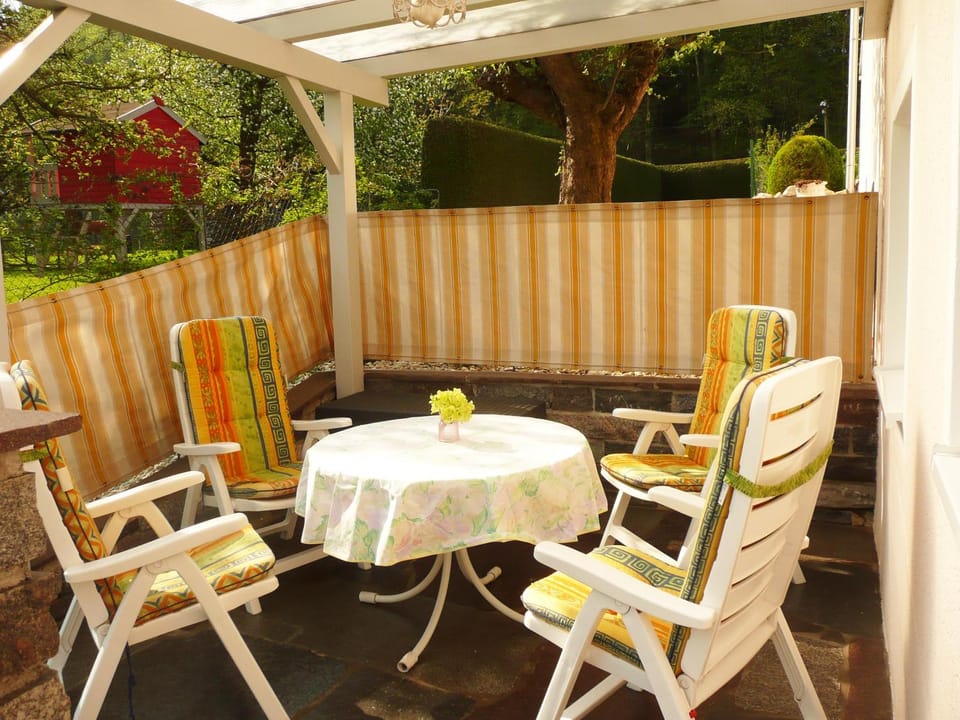 Balcony/Terrace, Seating area, Garden view