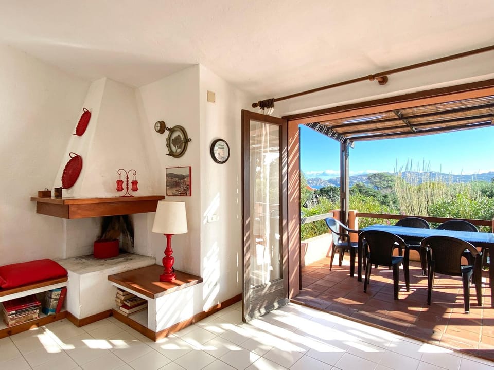 Living room, Dining area, Sea view