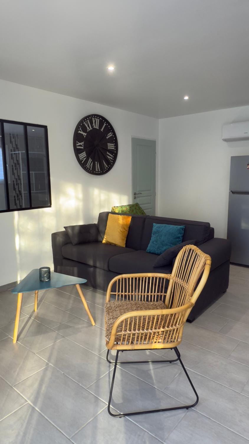 Property building, Living room