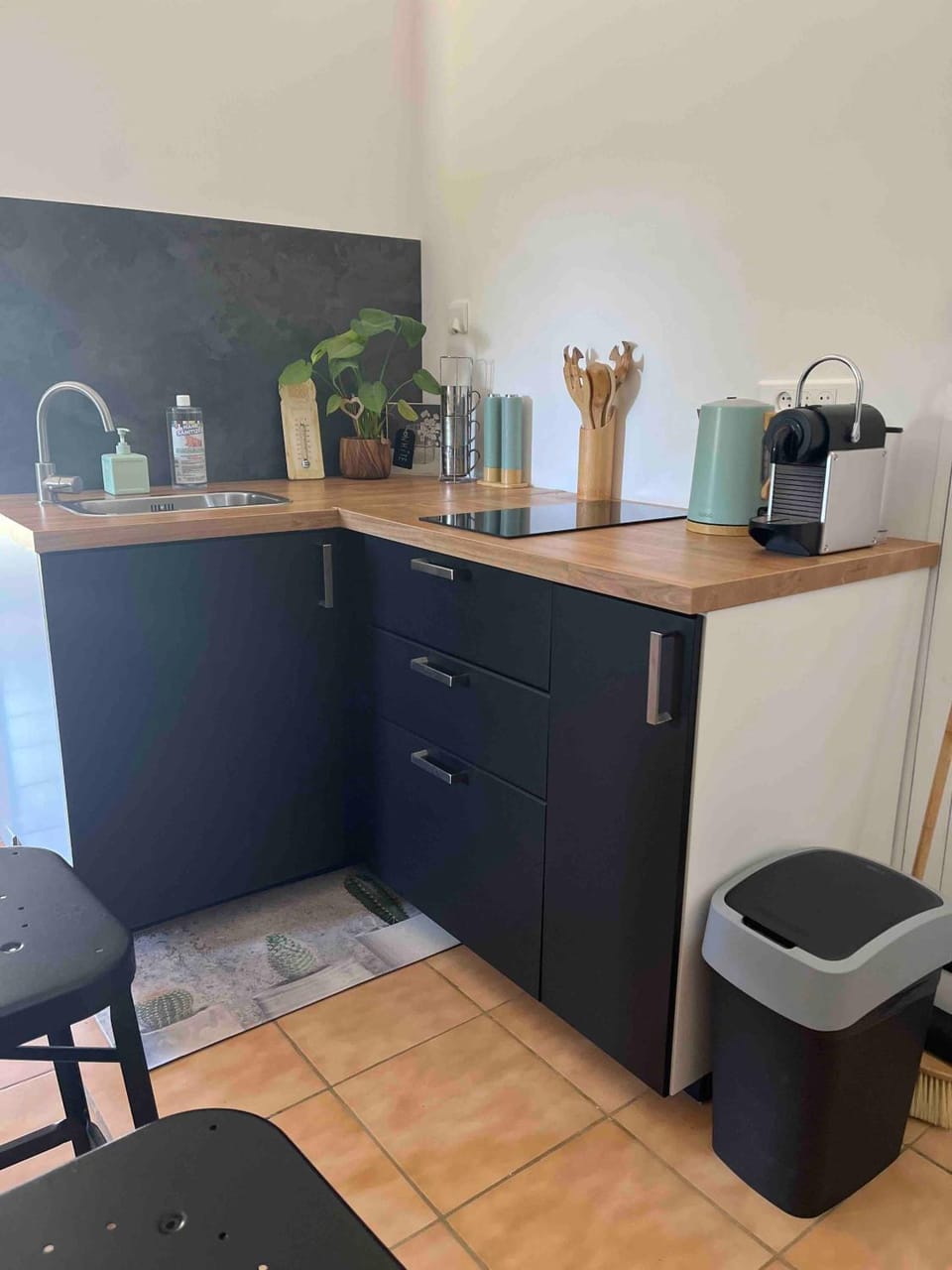 Kitchen or kitchenette, Living room