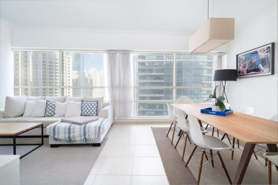 NH Luxury 2BR, Marina & Palm Views with Pool & Gym Access Apartment in Dubai