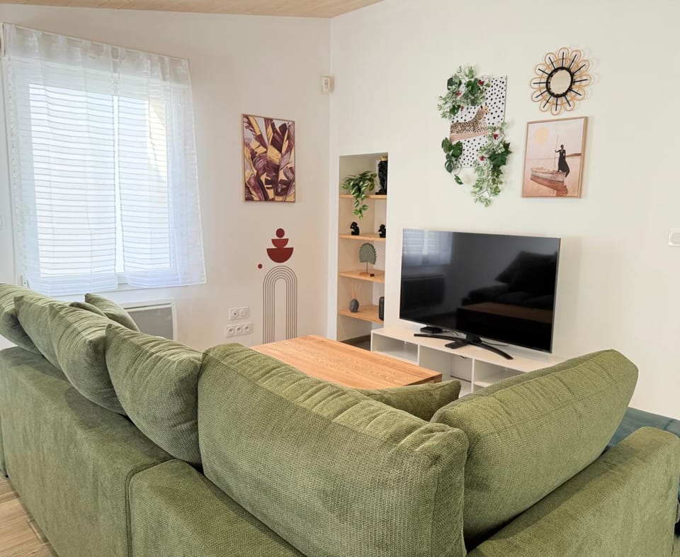 TV and multimedia, Living room