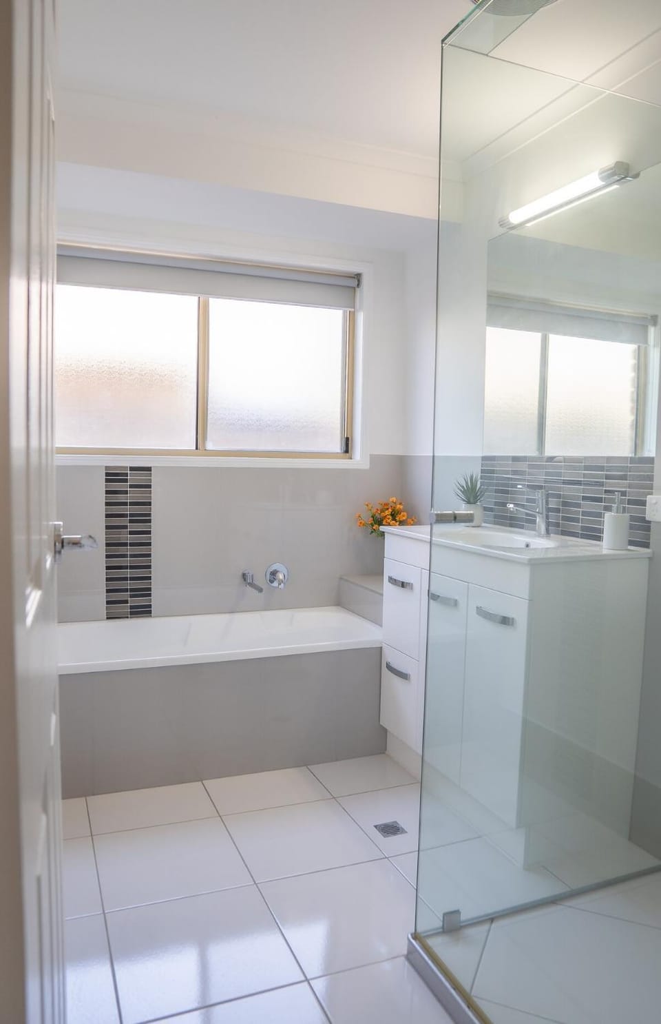 Shower, Bathroom, Bath