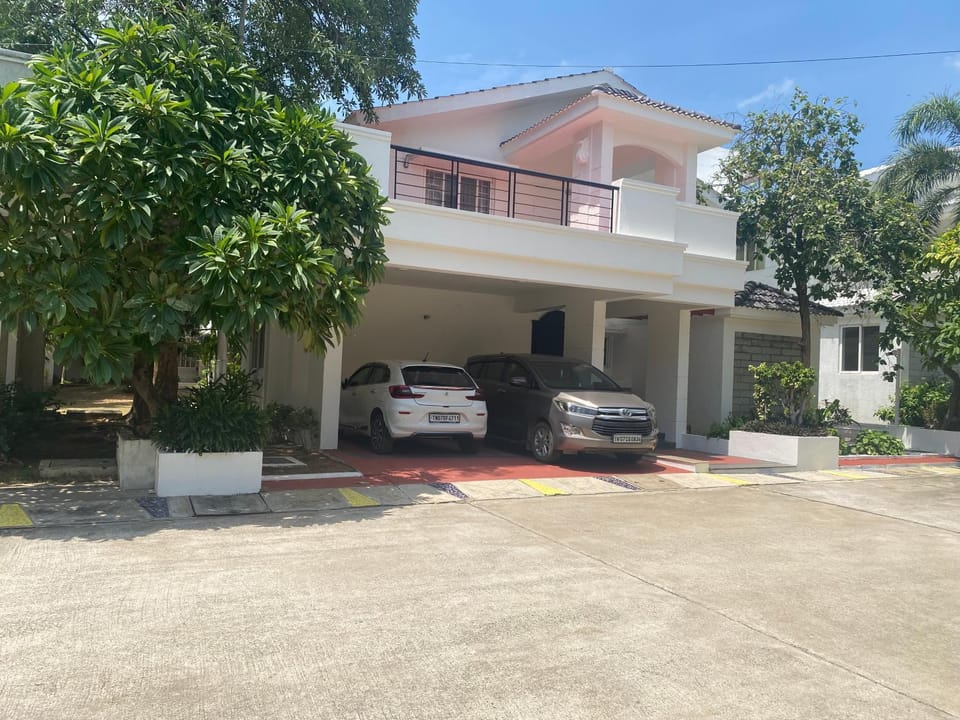 SHASHAS COZY MENAGE - An Independent Villa House in Tamil Nadu