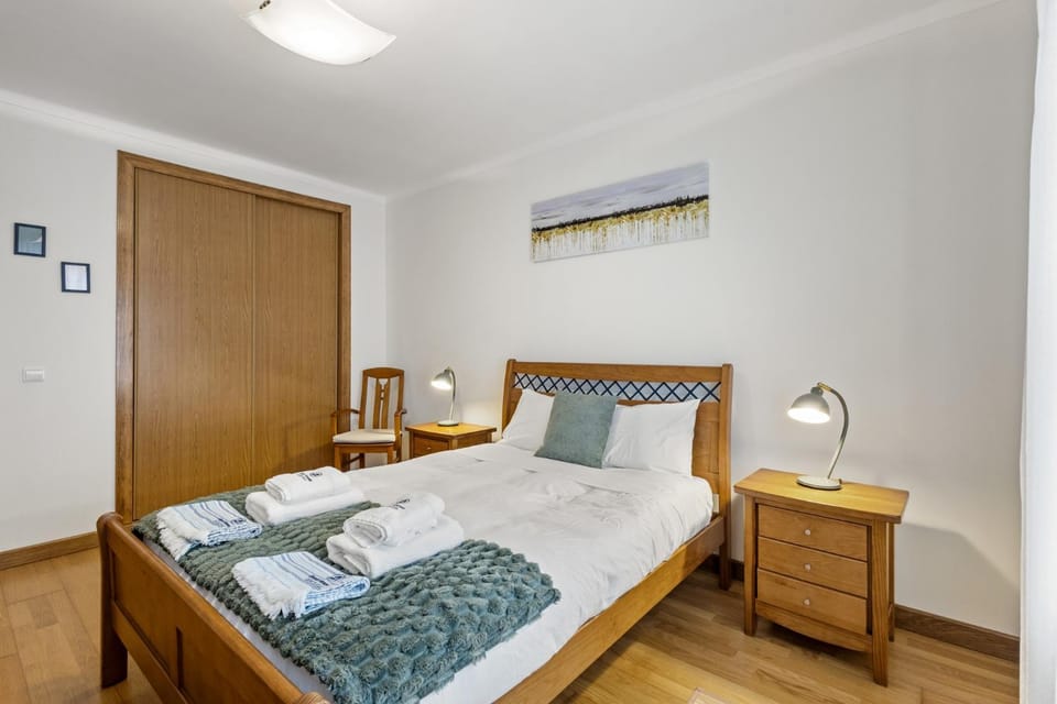 Bed, Photo of the whole room, Bedroom, towels, wardrobe