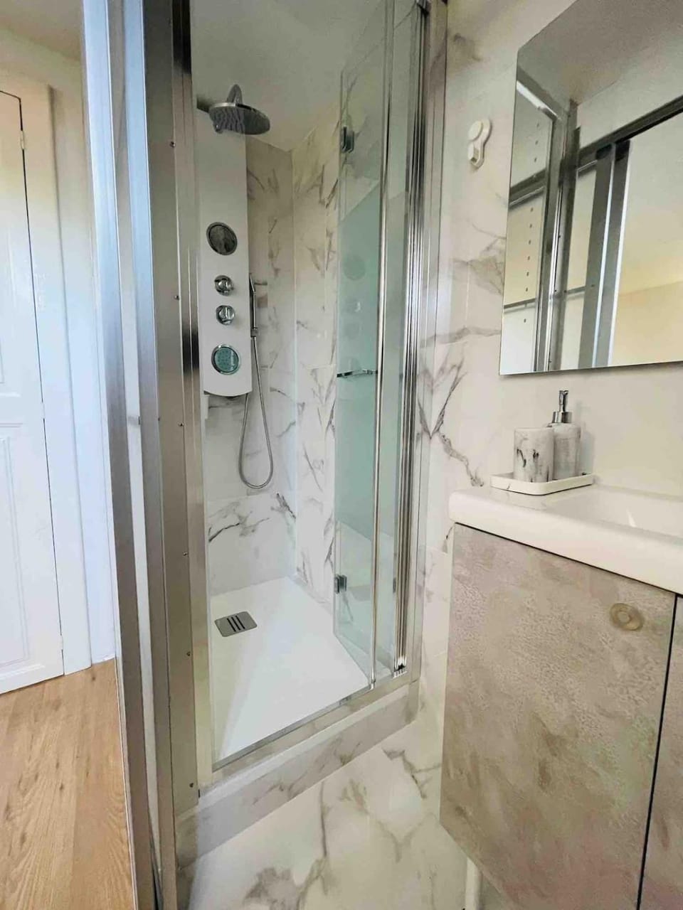 Shower, Bathroom