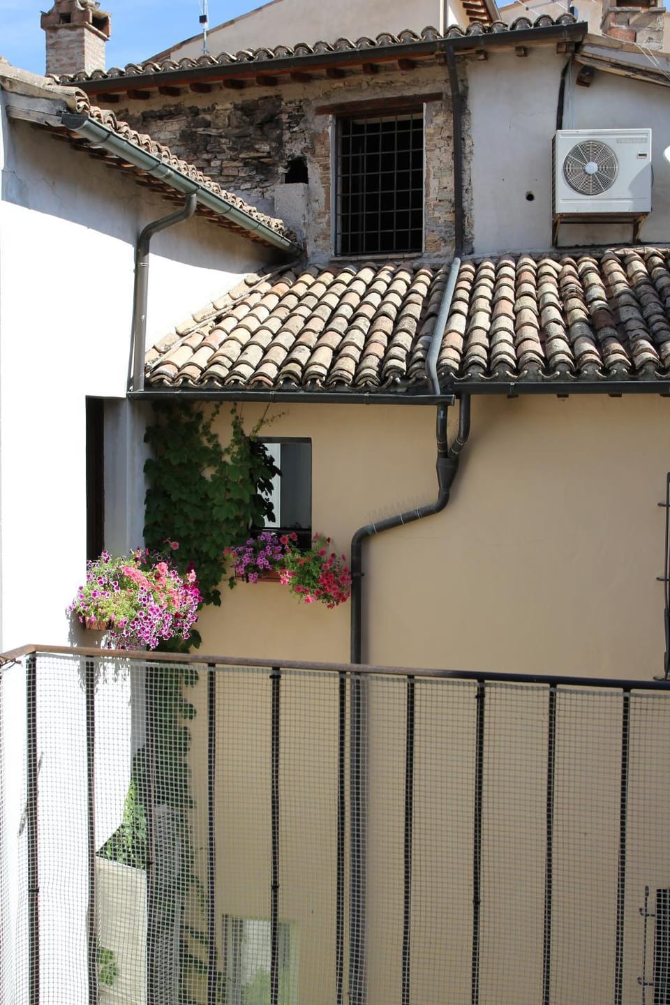Property building, View (from property/room), Street view