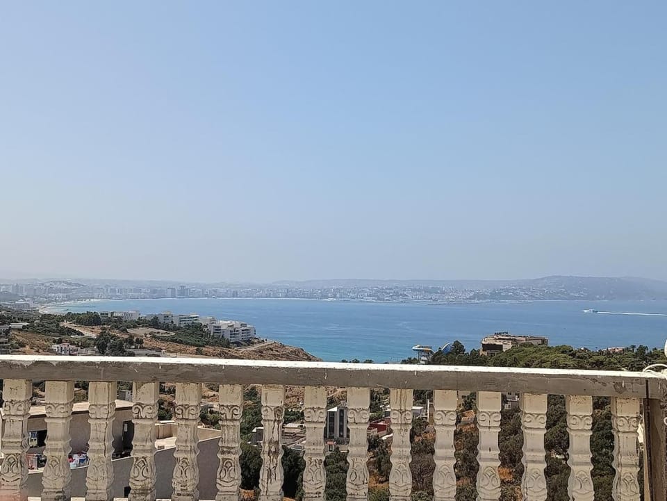 Day, Natural landscape, Balcony/Terrace