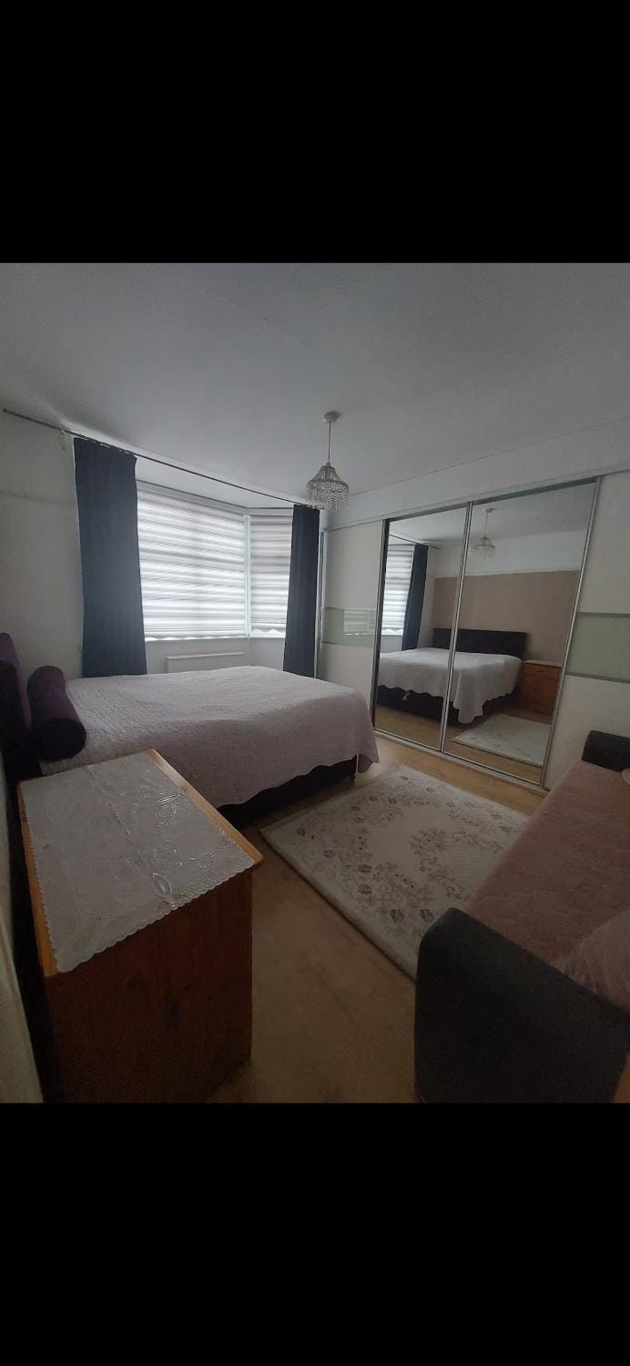 Family Room for 2-3 people Vacation rental in London