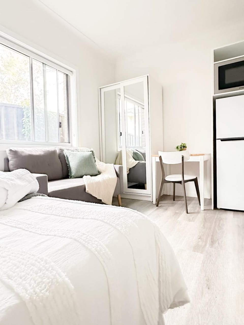 North Wollongong - Beach Style - Modern - Free Parking - Free Coffee Snacks Apartment in Wollongong
