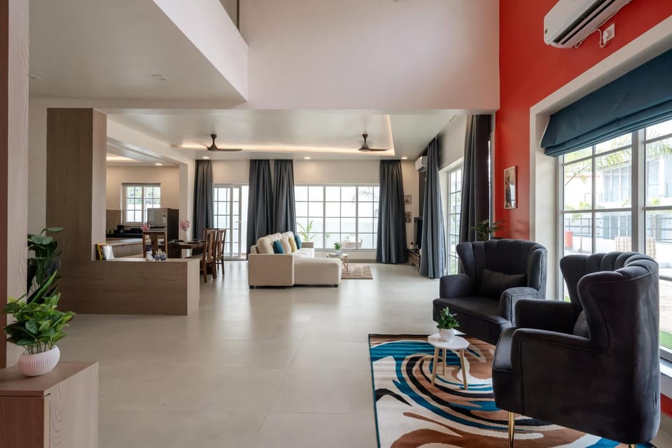 TV and multimedia, Living room, Seating area, air conditioner
