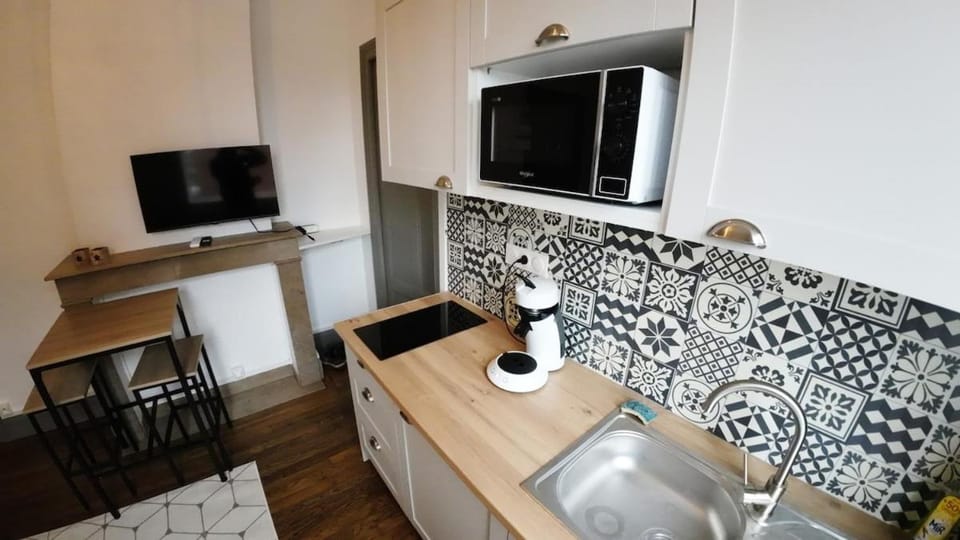 TV and multimedia, Kitchen or kitchenette, oven