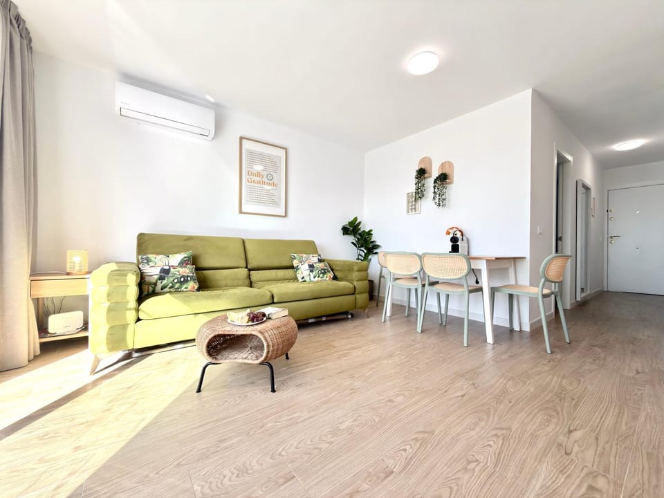Beachkeys House - Flat in Las Americas, sea&pool view Apartment in Playa de las Americas