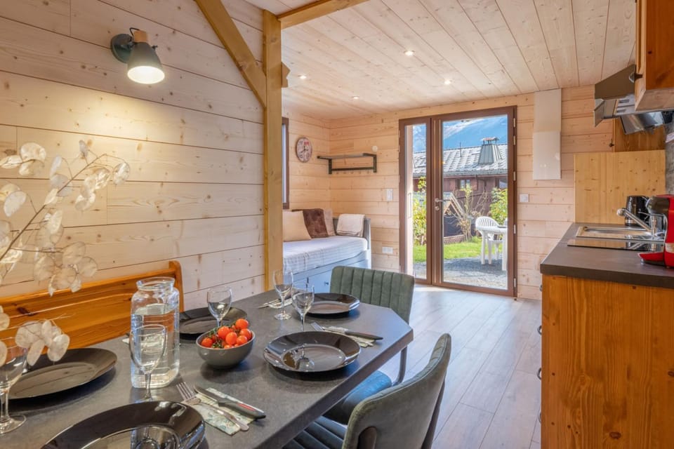 Mont Blanc chain view hike relaxation Apartment in Les Houches