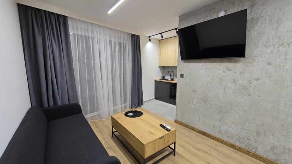 Communal lounge/ TV room, TV and multimedia, Evening entertainment