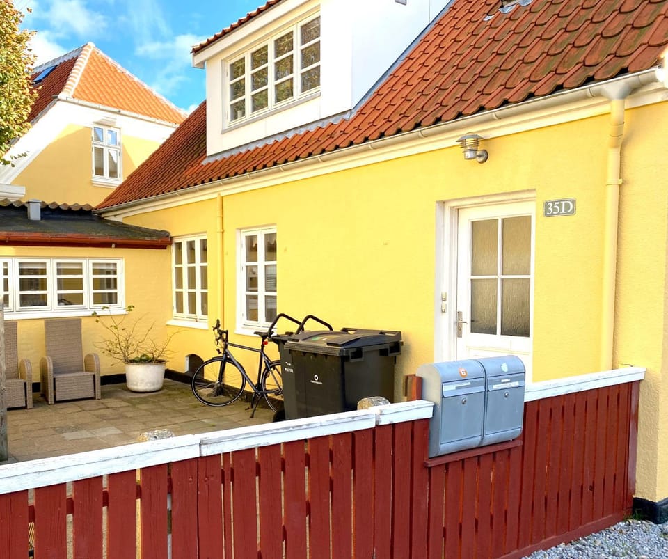 Property building, Patio