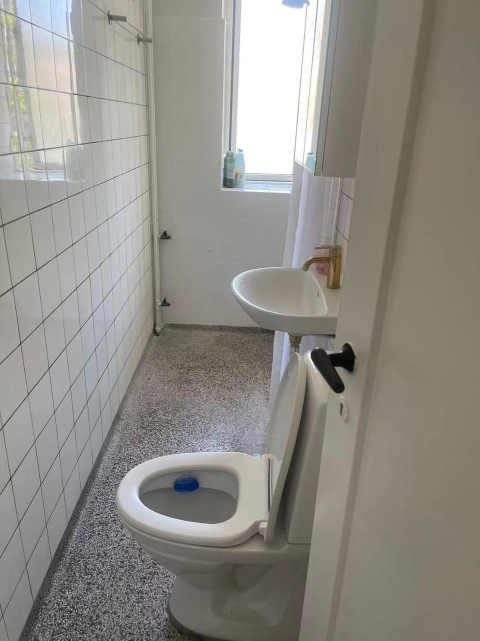 Lys og komfortabel lejlighed tæt på Amager Metrostation Apartment in Copenhagen