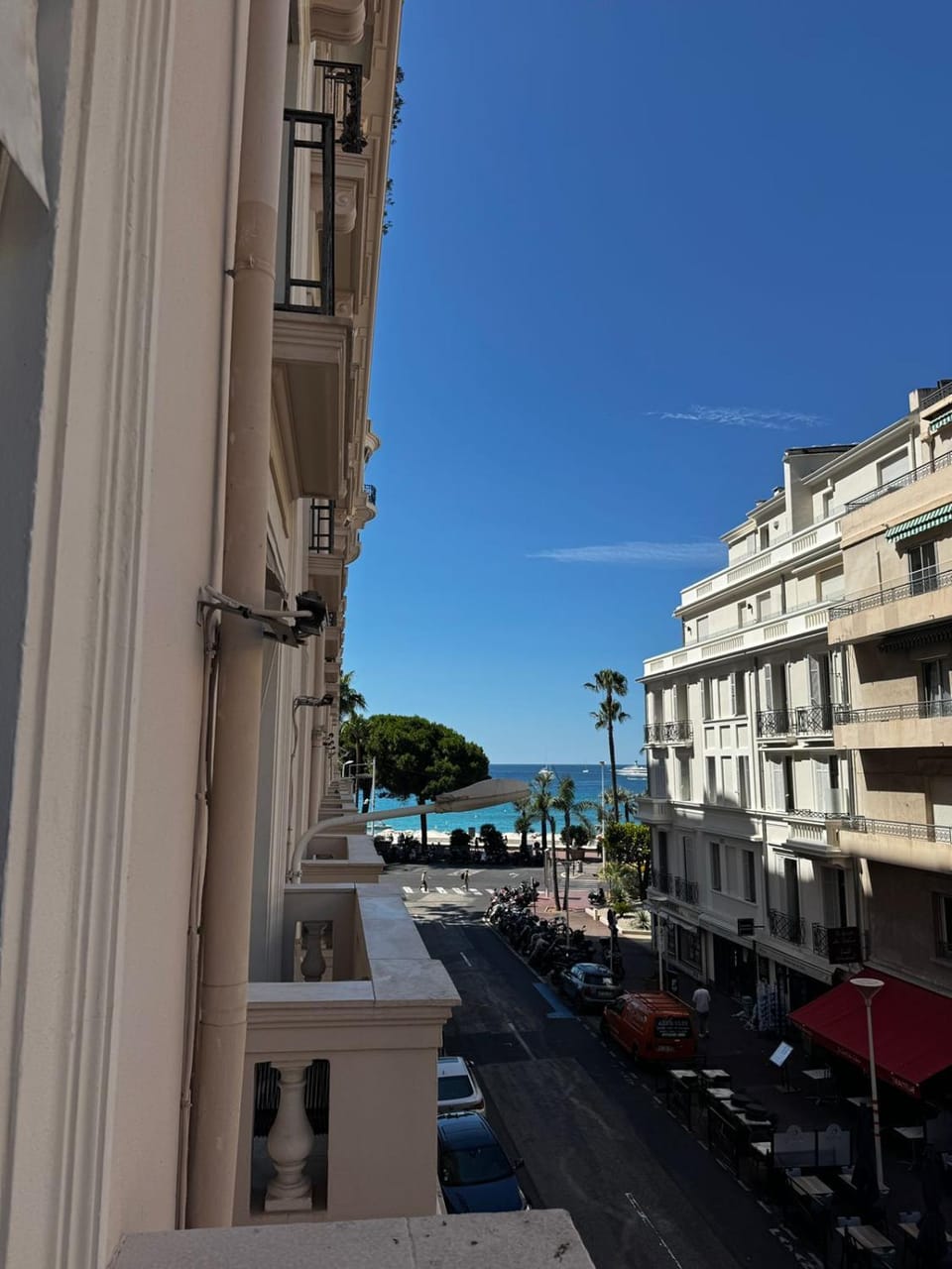 Sublime 2 pièces vue Mer Palais Miramar Apartment in Cannes