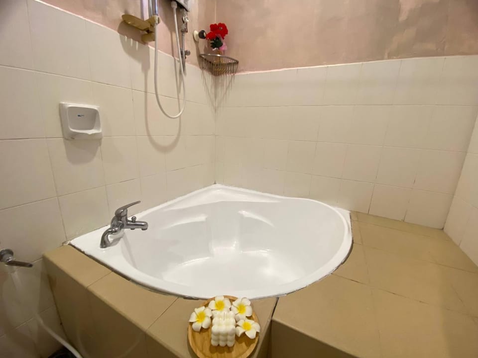 Bathroom, Bath