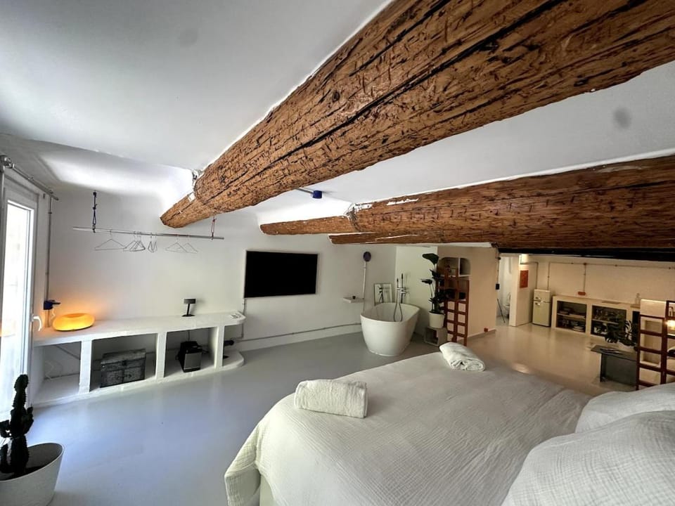 Le loft industriel Apartment in Marseille
