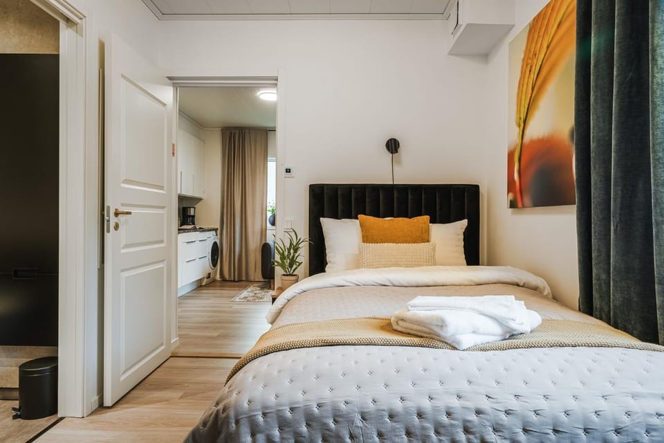 Guestly Homes - Modern & Central 1BR Apartment in Norrbotten County, Sweden