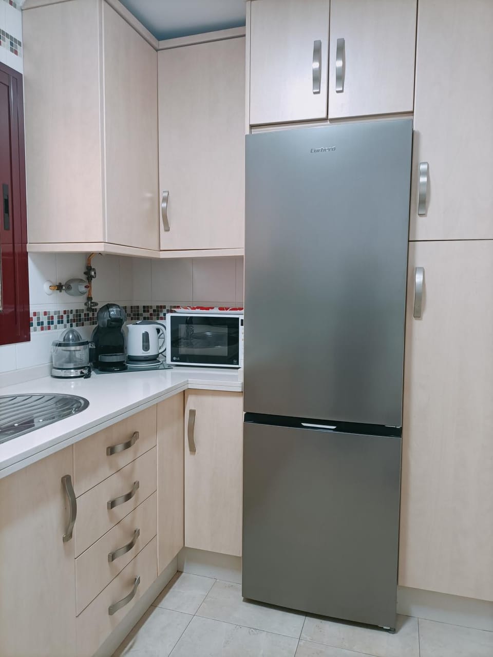 Kitchen or kitchenette, Living room