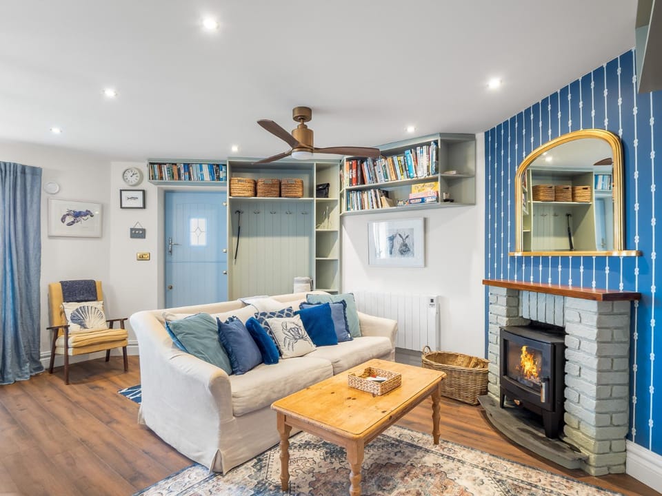 Communal lounge/ TV room, Living room