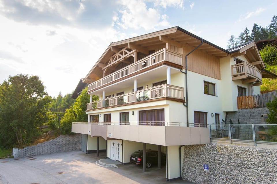 Facade/entrance, Day, Summer, View (from property/room), Balcony/Terrace, On site