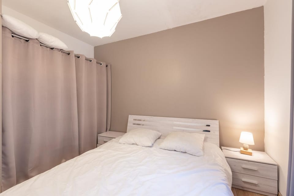 Living room, Bedroom