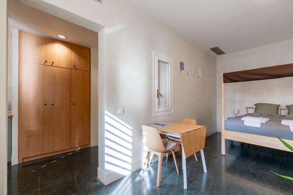 Dining area, Bedroom