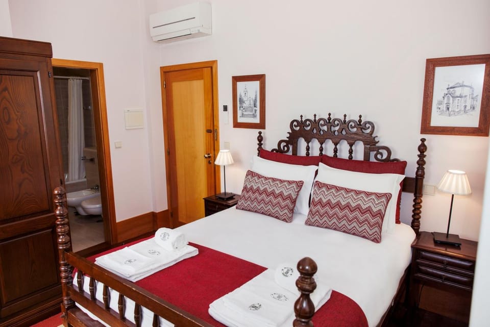 The Luxury and Nature Retreat with pool, jacuzzi & BBQ Bed and Breakfast in Viana do Castelo District, Portugal