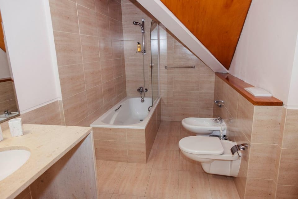 The Luxury and Nature Retreat with pool, jacuzzi & BBQ Bed and Breakfast in Viana do Castelo District, Portugal