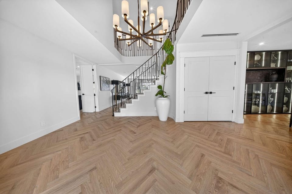 New 5 Bedroom Modern Villa on Golf Course House in Oakland Park