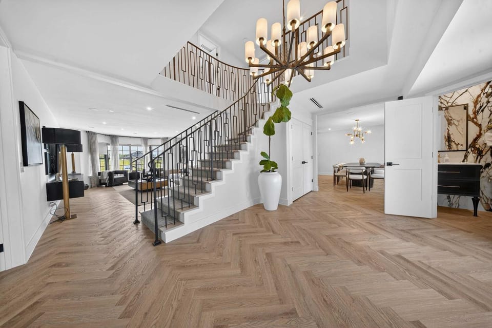 New 5 Bedroom Modern Villa on Golf Course House in Oakland Park